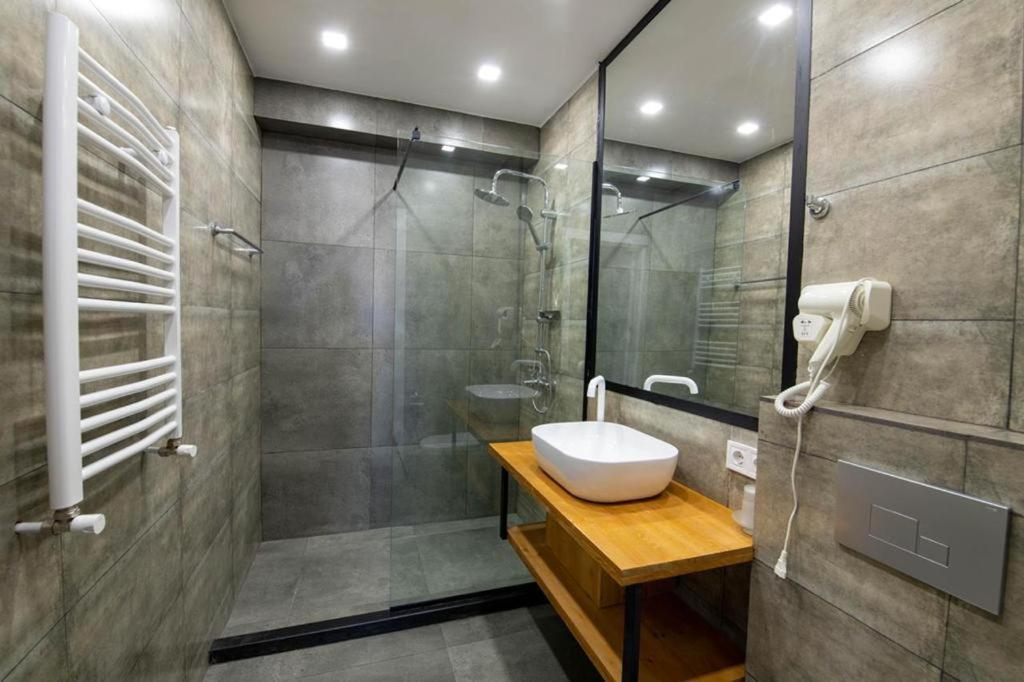 Genesis Bakuriani Hotell Exteriör bild